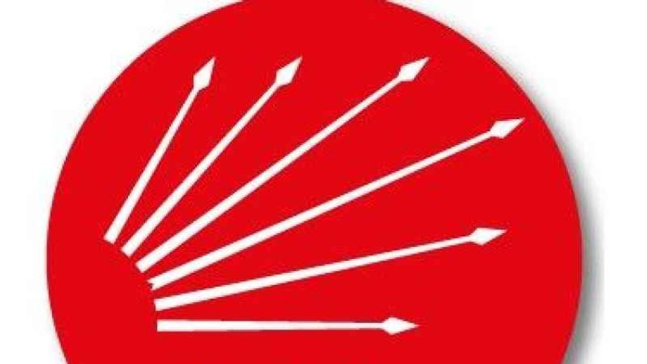 CHP lideri Özel'in memleketinde toplu istifa