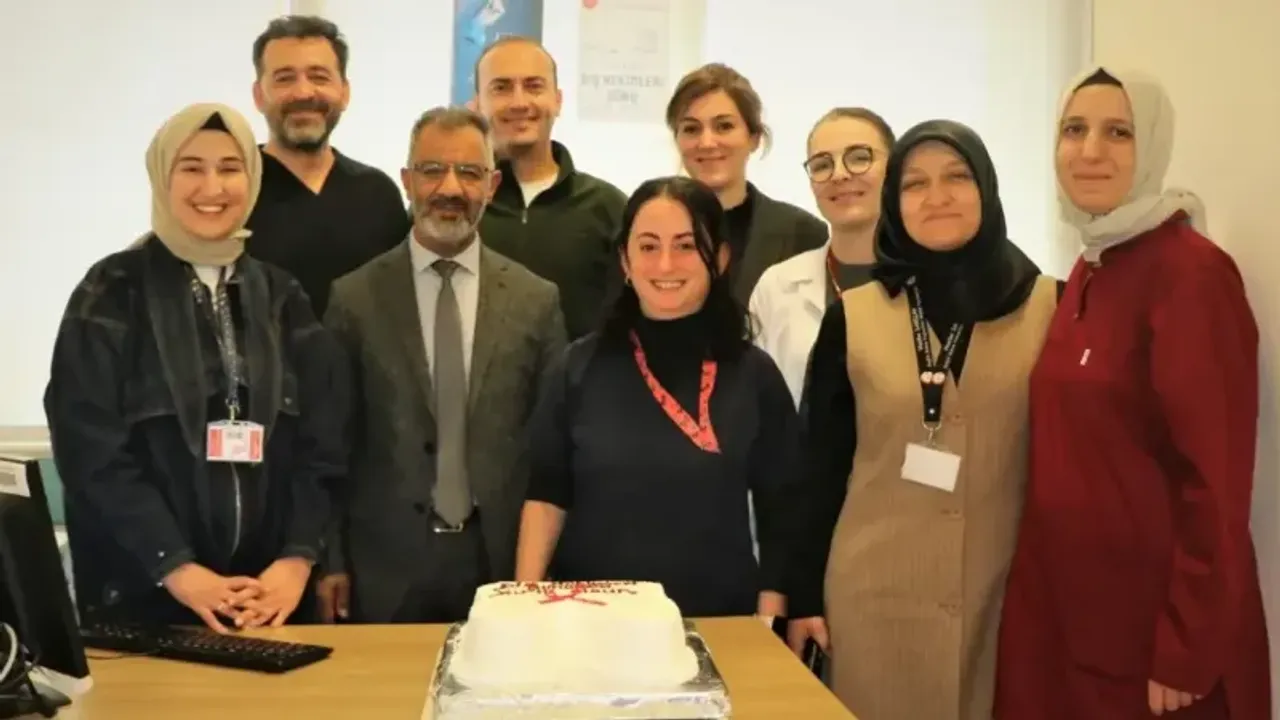 Şehir Hastanesinde Diş Hekimliği Günü Kutlandı