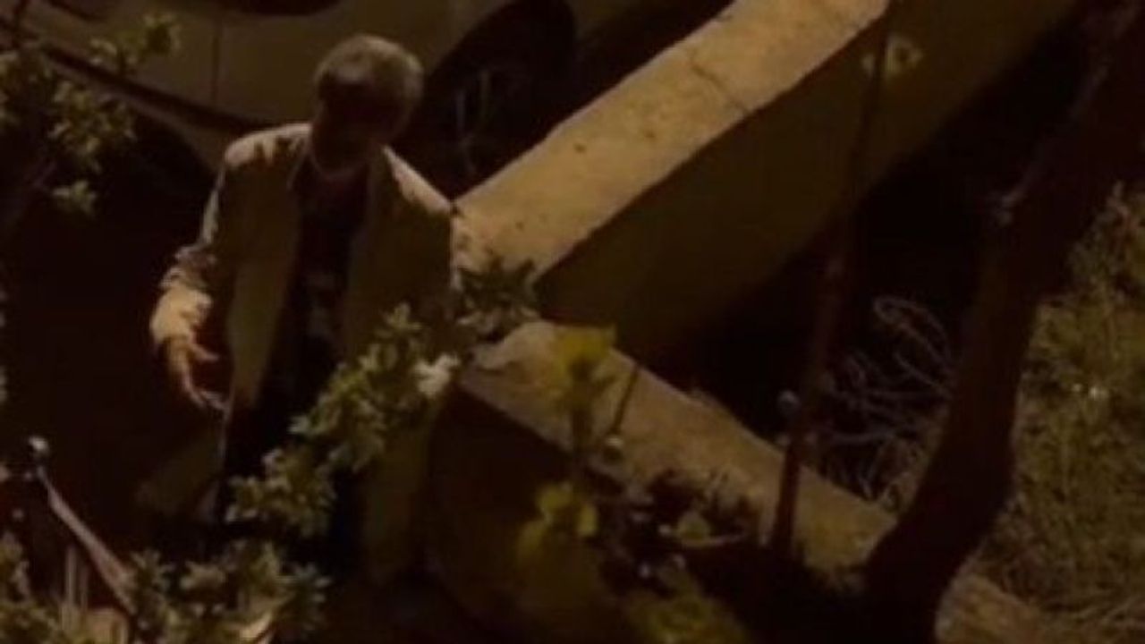 Gece yarısı zillere basıp evine gitmek için yardım istedi, 'Ben nüfus müdürlüğü müyüm" cevabı aldı