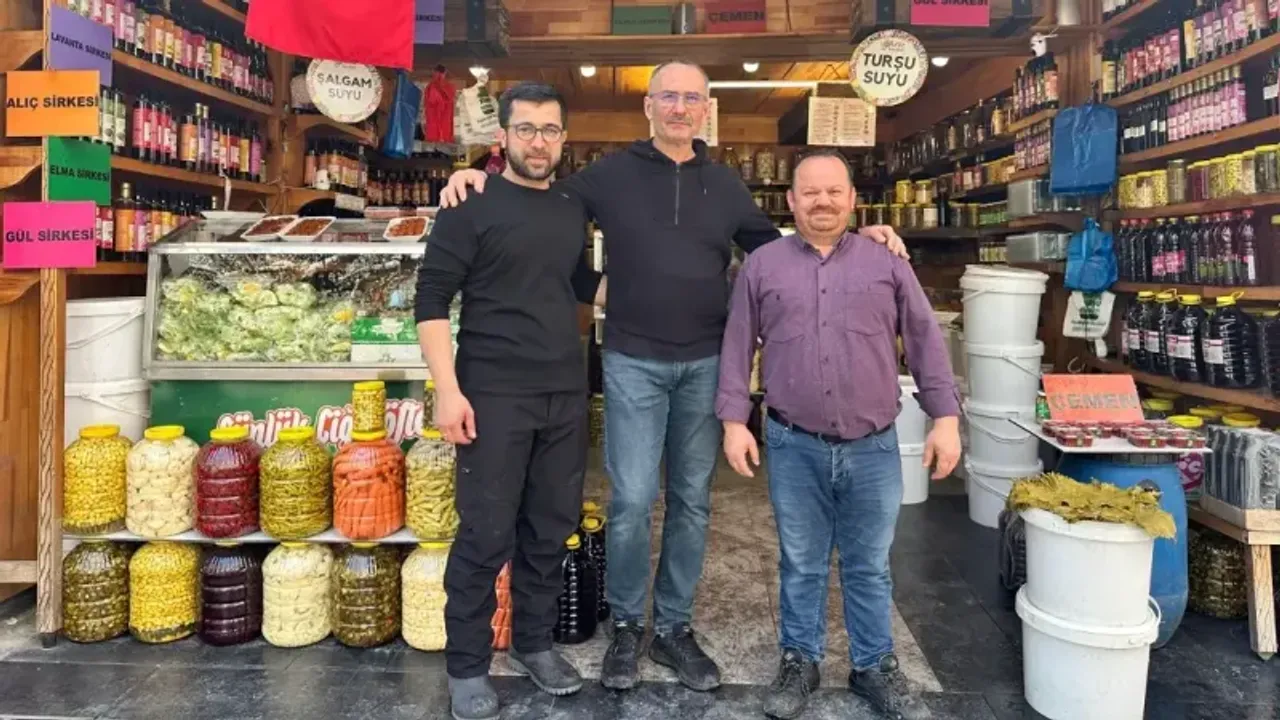 Isparta'nın Turşucusu 31 Yıldır Aynı Tatla Hizmette!