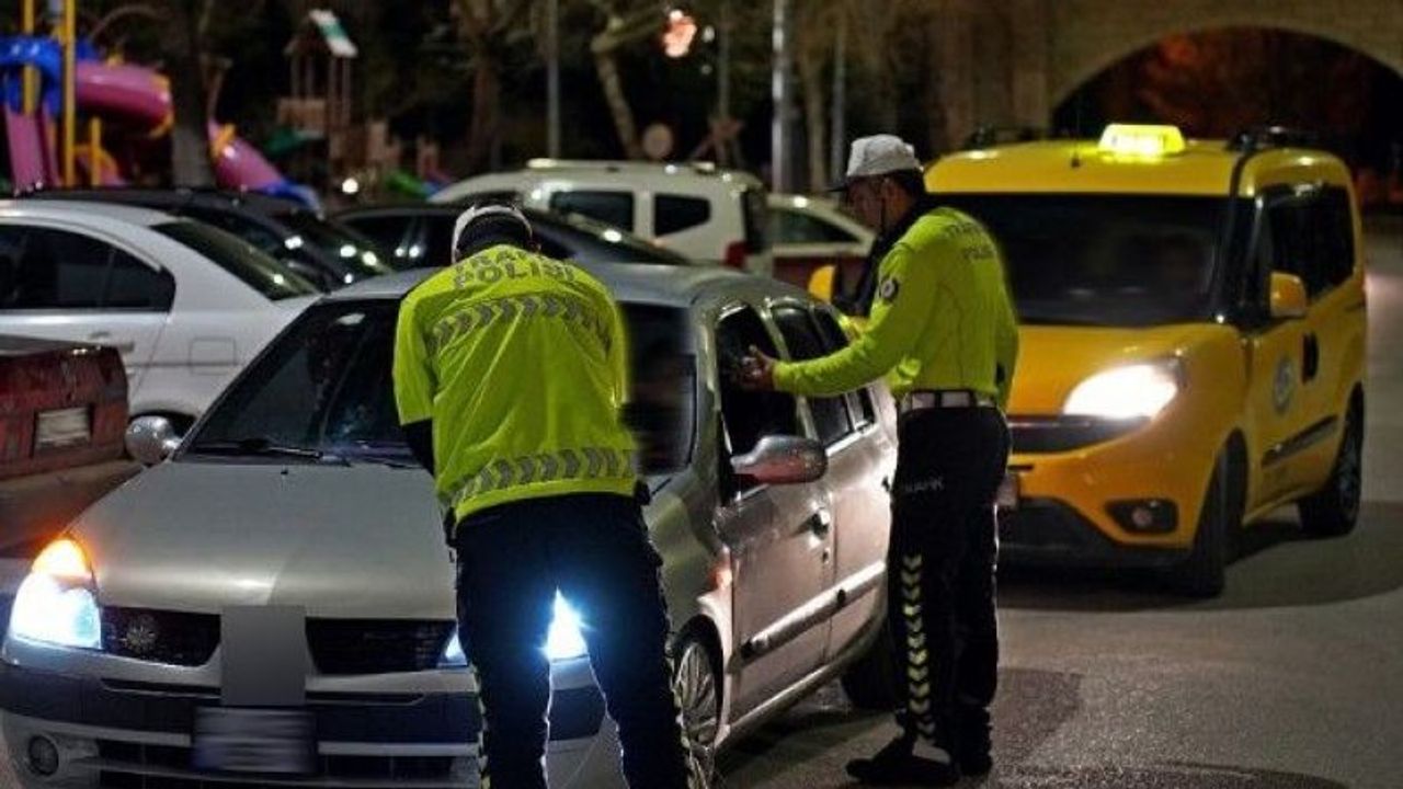 Isparta'da kurallara uymayan 15 sürücüye cezai işlem uygulandı