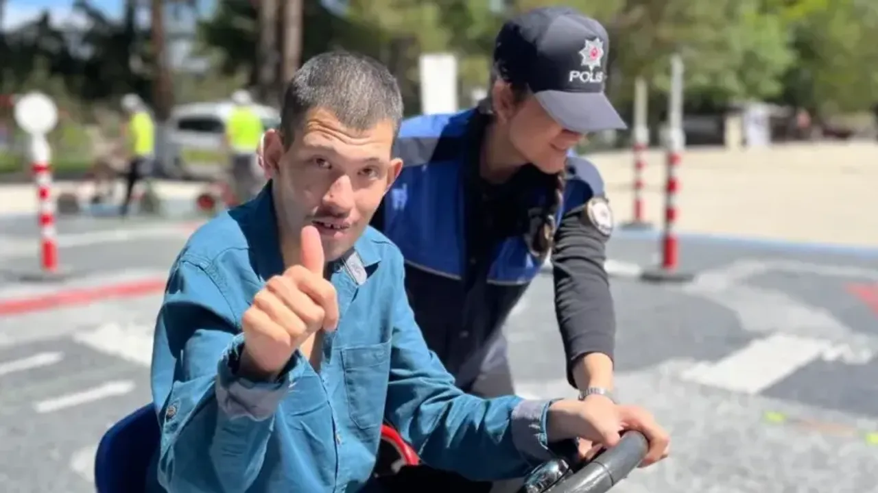 Trafik eğitimiyle hem öğrendiler hem eğlendiler