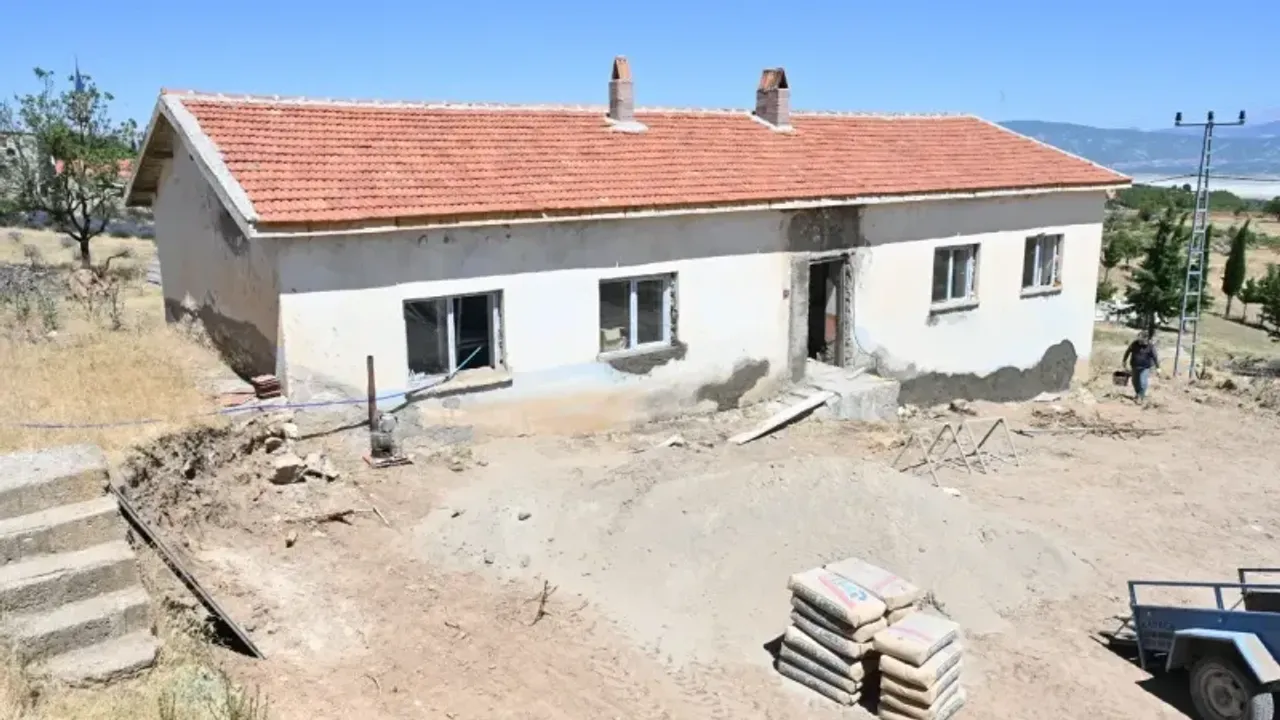 Isparta Belediyesi’nin desteğiyle atıl köy okulu yaşam merkezine dönüşüyor