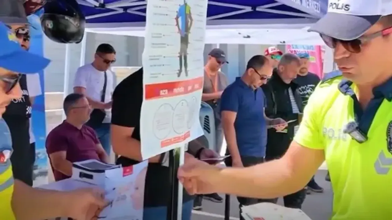 Isparta’da Motosiklet Sürücülerine Kapalı Alan Temel Hakimiyet Eğitimi Verildi