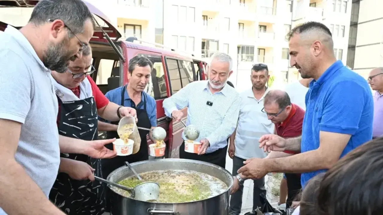 1002 TOKİ’de aşure bereketi