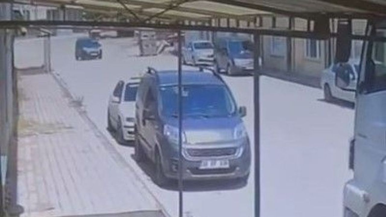 Eğirdir'de sahte plakalı araçla 3 evi soyan 4 şüpheliden 3'ü yakalandı