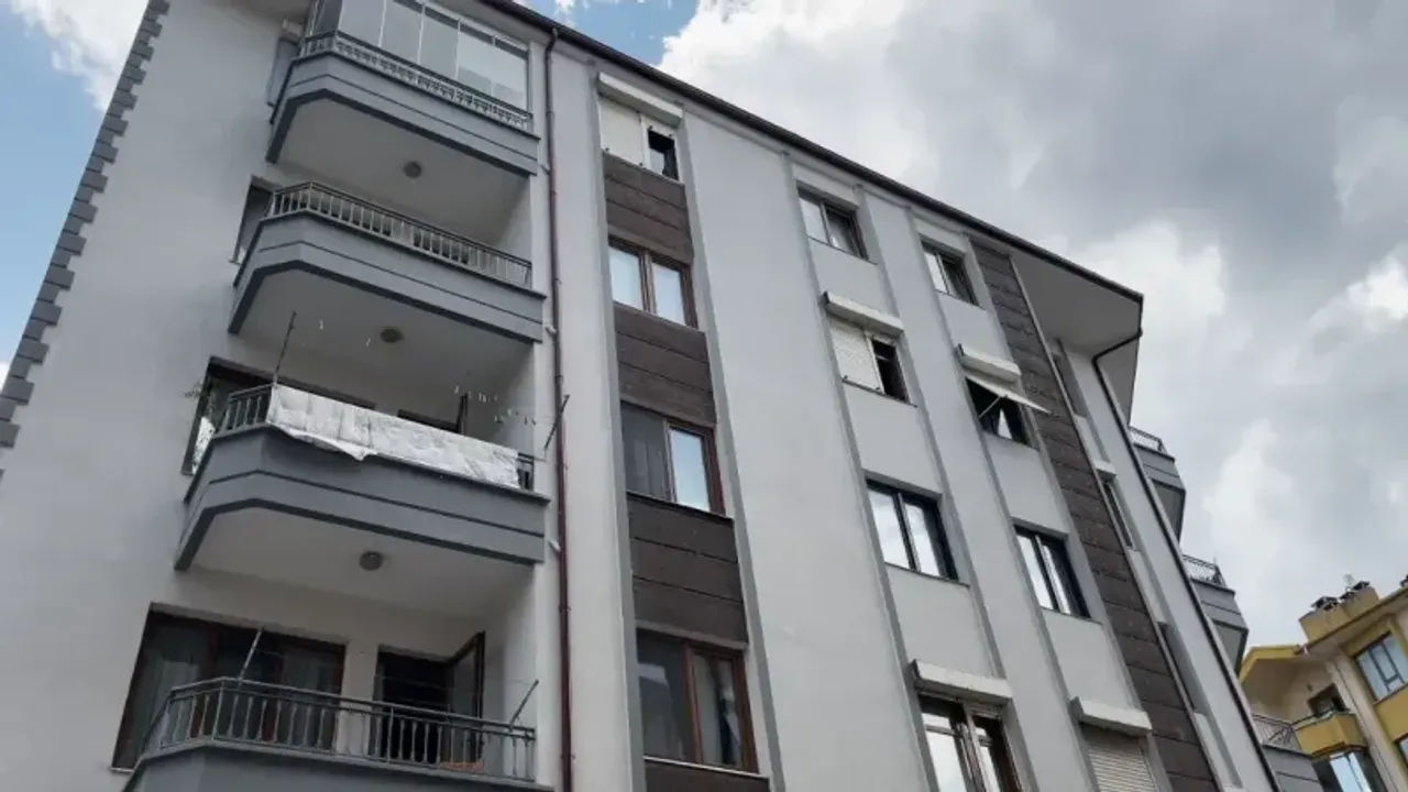  Birlikte yaşadığı eski eşini boğarak öldüren şahsın ev sahibi yaşananları anlattı