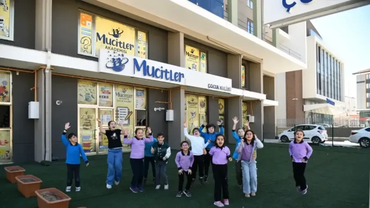 MUCİTLER AKADEMİSİ’NDE YENİ DÖNEM KAYITLARI DEVAM EDİYOR