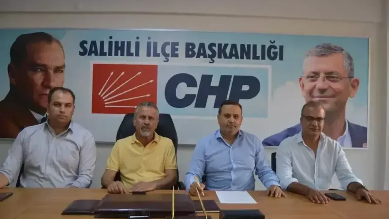 Son dakika: Haberler peş peşe geliyor! CHP'de bir istifa daha...