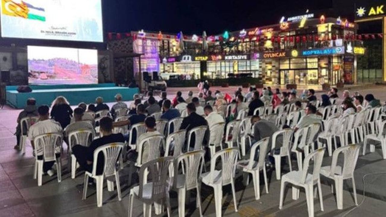 30 bin kişi bekleniyordu sadece 53 kişi izledi!