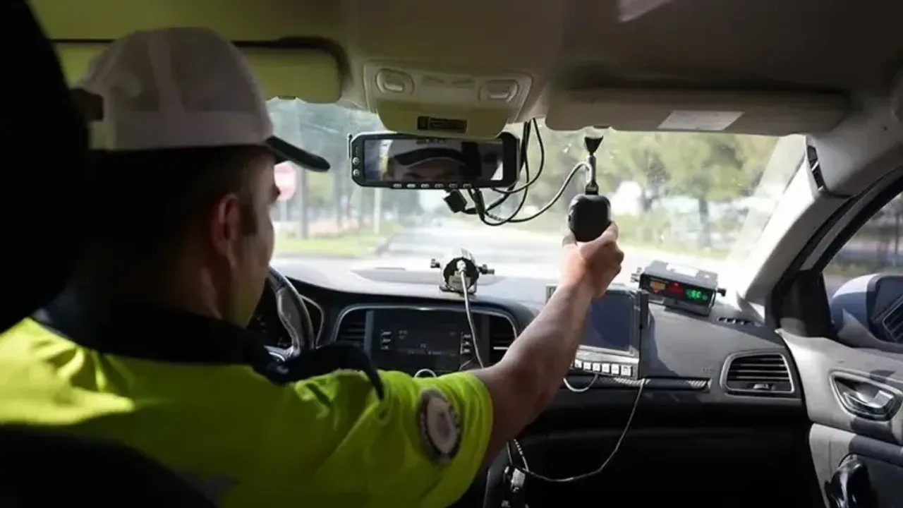 Isparta’da hız sınırını aşan yandı!