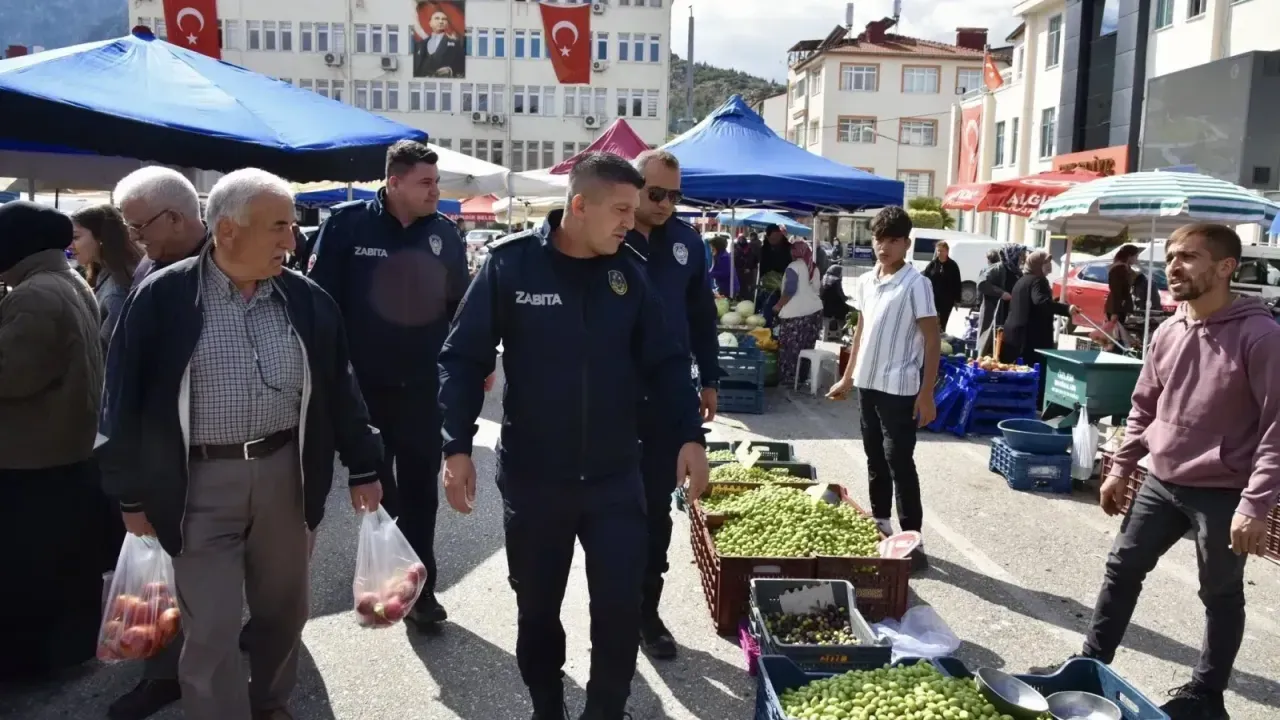 Eğirdir Perşembe Pazarı’nda Zabıta Denetimi Yapıldı