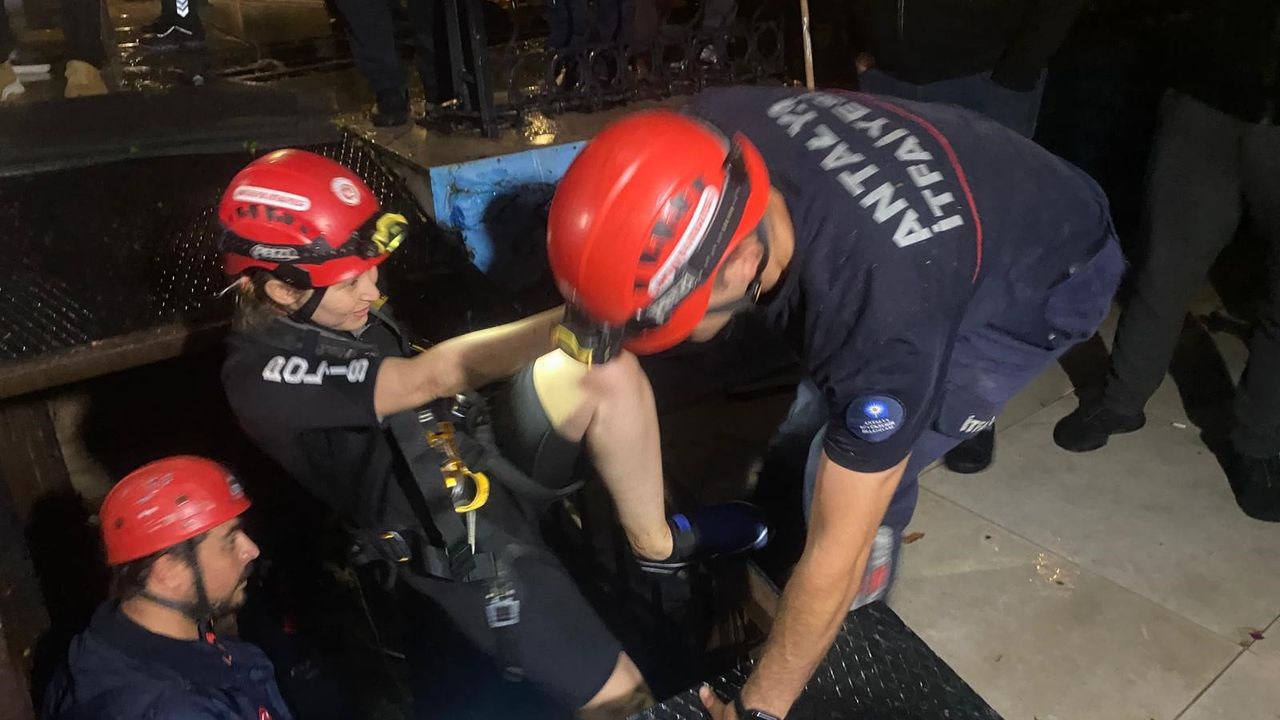 Sığındıkları mağarada mahsur kaldılar: Restoranın bahçesinden film gibi operasyonla kurtarıldılar