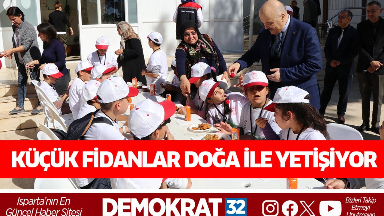Küçük fidanlar doğa ile yetişiyor