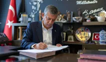 Özgür Özel'e kötü haber: Yeni Parti'den ilk istifalar geldi