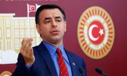 Barış Yarkadaş’tan CHP Lideri Özgür Özel’e Sert Eleştiri: “En Otokrat Lider”