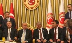 Ahmet Davutoğlu AK Parti'ye göz kırptı! Geri dönüş şartını açıkladı