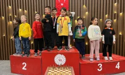 Cumhuriyet Kupası’nda Hamleler Dostluk İçin Yapıldı!