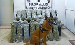 Burdur'da 36 kilo skunk maddesi ele geçirildi, operasyon görüntülüleri film sahnelerini aratmadı