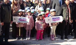 Burdur'da "Geleceğe nefes insanlığa nefes" diyerek 13 bin fidan toprakla buluşturuldu