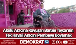 Akülü aracına kavuşan Barbie Teyze'nin tek hayali aracını pembeye boyamak