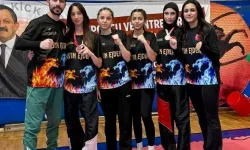 Isparta’nın Yıldız Kick Boksçuları Bolu’dan Madalyayla Döndü