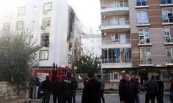 Antalya'daki yangında 2 kedi telef oldu sahipleri gözyaşlarına boğuldu