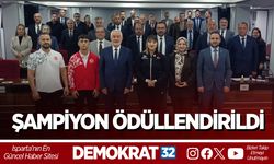 ŞAMPİYON ÖDÜLLENDİRİLDİ