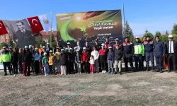 Senirkent’te 11 Kasım’da Fidanlar Geleceğe Nefes Oldu