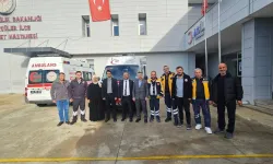 Sütçüler Devlet Hastanesi’ne yeni 4x4 ambulans hizmete girdi