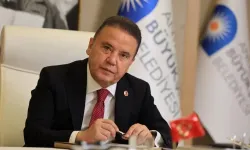 Tutuklu Antalya Büyükşehir Belediye Başkanı Muhittin Böcek 'acilen' hastaneye kaldırıldı