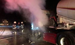 Burdur'da tır yanarak kullanılmaz hale geldi