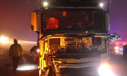 Tır ile çarpışan TOFAŞ hurdaya döndü