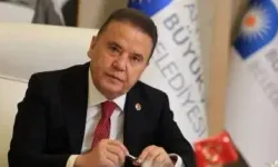 Muhittin Böcek hastaneye kaldırıldı