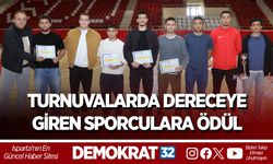 Turnuvalarda Dereceye Giren Sporculara Ödül