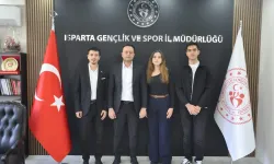 Teknofest'in genç yeteneklerinden İl Müdürüne anlamlı ziyaret