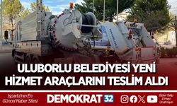 ULUBORLU BELEDİYESİ YENİ HİZMET ARAÇLARINI TESLİM ALDI
