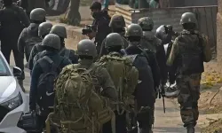 Hindistan-Pakistan Sınırında Silahlar Konuştu