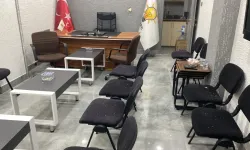 Balıkesir'de AK Parti binasına saldırı