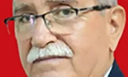 Özgür Özel'in mitingi öncesi CHP'de istifa! Zeytin ağacı kestirmesiyle gündemdeydi