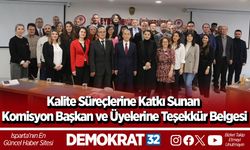Kalite Süreçlerine Katkı Sunan Komisyon Başkan ve Üyelerine Teşekkür Belgesi