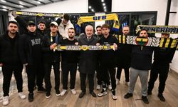 Başkan Başdeğirmen, Fenerbahçe maçını vatandaşlarla izledi