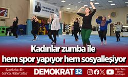 Kadınlar zumba ile hem spor yapıyor hem sosyalleşiyor