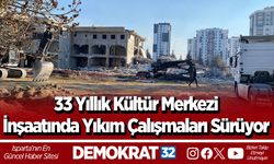 33 Yıllık Kültür Merkezi İnşaatında Yıkım Çalışmaları Sürüyor
