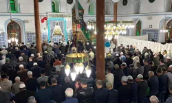 Kadir Gecesi Dualarla İhya Edildi