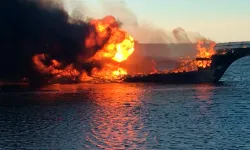 Ateşi körükleyecek gelişme! Rus savaş gemileri vuruldu