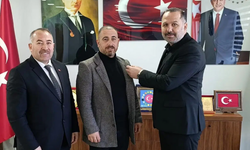 Partisinden istifa edip AK Parti'ye geçti!