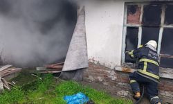 Metruk binada yangın