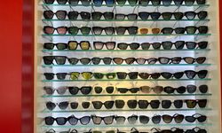 GÖZ SAĞLIĞI İÇİN YAZIN GÜNEŞ GÖZLÜĞÜ KULLANIMI ARTIYOR