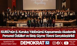 ISUBÜ’nün 8. Kuruluş Yıldönümü Kapsamında Akademik Personel Ödülleri ve Biniş Giyme Töreni Gerçekleştirildi